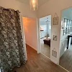 Elegant Cocon - Saint-remi Apartment